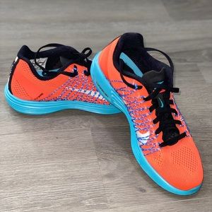 NIKE women’s Lunaracer 3 FlyWire Racing Road